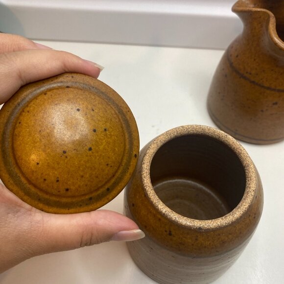 Saltbox Pottery Studio Pottery Art 2 Pcs Sugar And Creamer, Signed Collectible - Picture 4 of 11